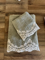 Coppia viso e ospite pizzo Rebrodè