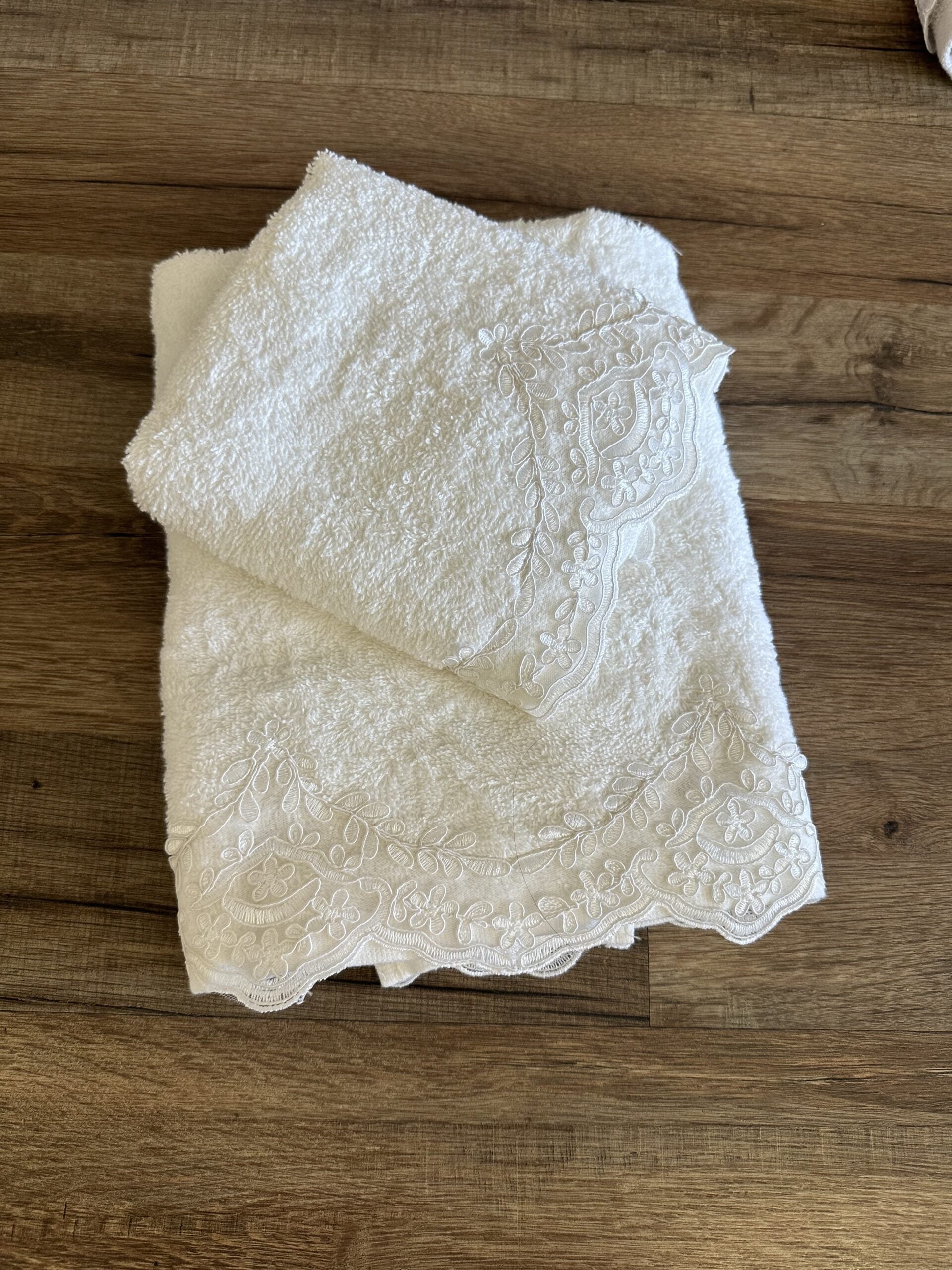 Coppia viso e ospite pizzo Rebrodè