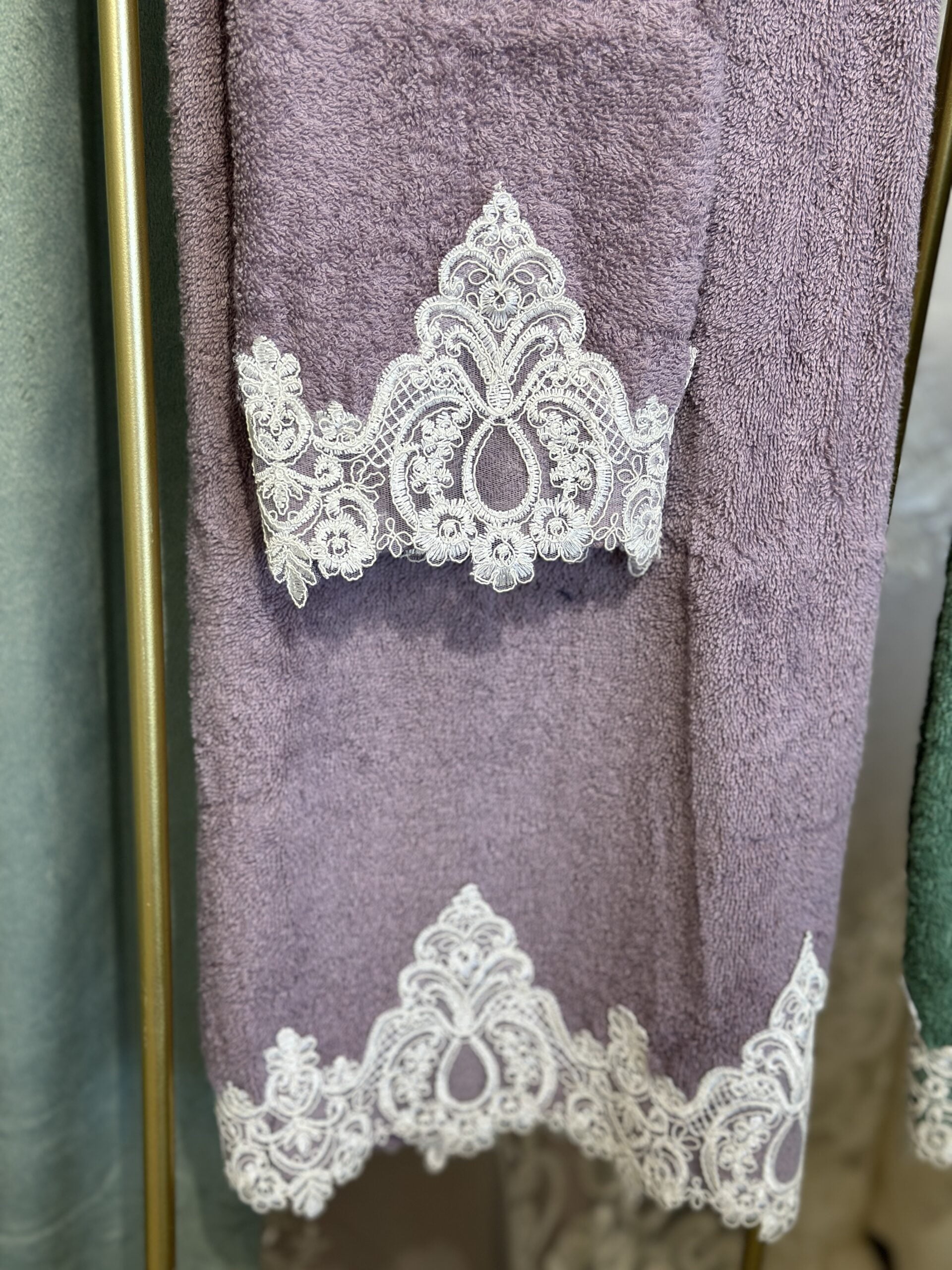 Coppia viso e ospite pizzo Rebrodeire