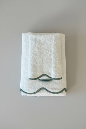 Bianco/ smerlo verde acqua