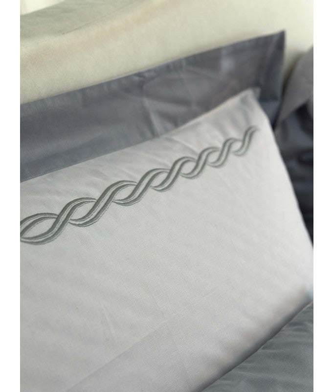 Completo lenzuola ricamo ad onde